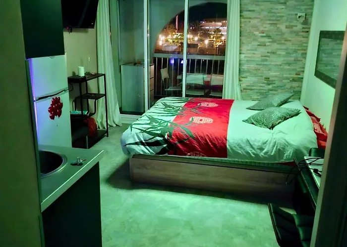 Naturiste Cap D'agde Port Soleil 456 Agde